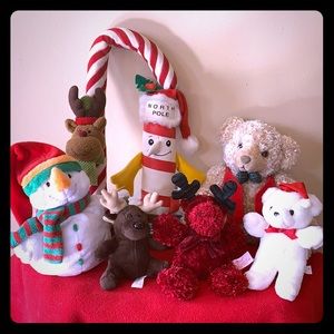 Bundle (7 lot) Christmas / Holiday Stuffed Animals